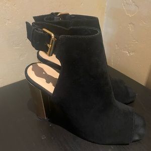 Black suede Kate spade heels size 5.5